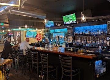 colorado/pikes-peak-region/bar/the-block-bar-grill