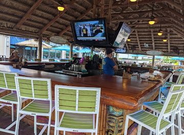 florida/cocoa-beach/bar/longboards-tiki-beach-grille