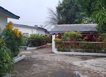 sierra-leone/kono-district/bar/shine-on-and-stay-hotel