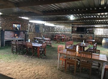 south-africa/breede-river-valley/bar/grunters-restaurant-pub