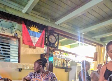 antigua-and-barbuda/liberta/bar/buba-s-hideout