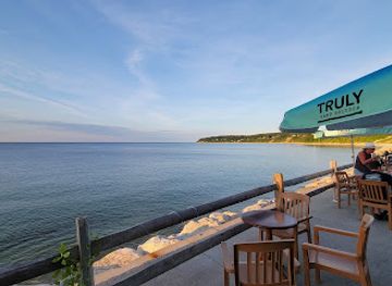 massachusetts/plymouth-county/bar/sandbar-lounge-plymouth