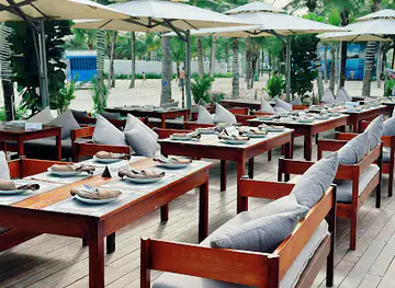 Chill Beach Bar - Hạ Long