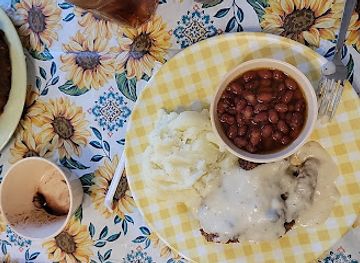 arkansas/devil-s-den-state-park/bar/mj-s-tin-box-cafe