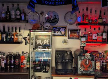 latvia/riga/old-town/bar/dm-bar-riga