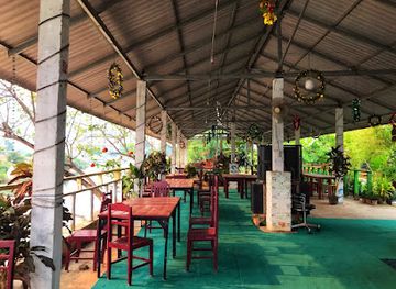 laos/vang-vieng/bar/tubing-bar