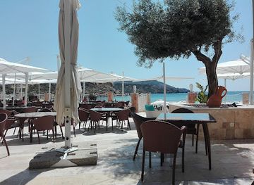 malta/mistra-bay/bar/pebbles-beach-bar