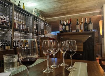 portugal/douro/bar/lado-wines-ribeira-porto-douro-wine-bar-tastings-by-avepod
