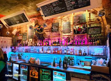 hungary/kunsag/bar/szimpla-kert