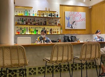 philippines/boracay/yapak/bar/hello-sailor