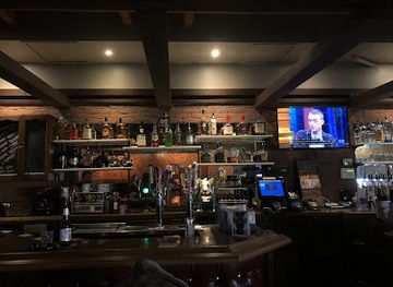 california/ventura-county/bar/gigi-s-cocktail-lounge