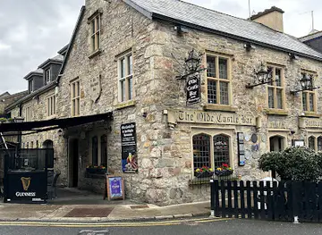 Olde Castle Seafood Bar