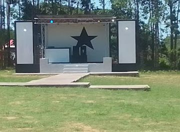 south-africa/elephant-coast/bar/ginger-s-park-bar