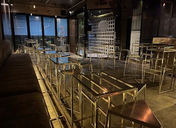 thailand/chiang-mai/nimmanhaemin/bar/liquid-room-13