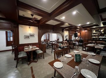 india/himalayan-mountains/bar/the-tavern-mussoorie