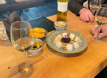 bulgaria/shumen/bar/wine-bar-coffee