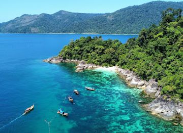 turkmenistan/ahal-region/bar/iceberg-bar