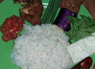 indonesia/raja-ampat/bar/warung-begadang