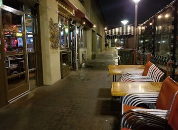 california/huntington-beach/bolsa-chica-state-beach/bar/pelican-isle-restaurant-and-bar