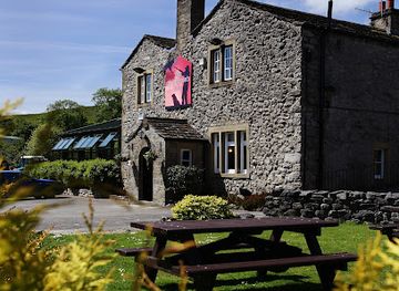 united-kingdom/yorkshire-dales-national-park/bar/the-gamekeeper-s-inn