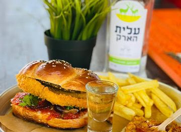 israel/rosh-hanikra/bar/sawadi-friends-bar