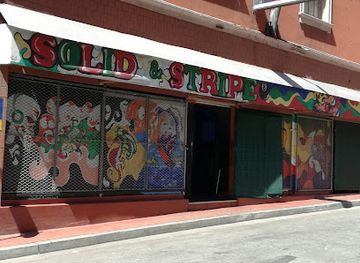 south-africa/port-elizabeth/bar/solid-stripe-pool-bar