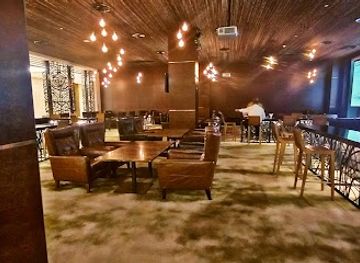 papua-new-guinea/port-moresby/bar/monsoon-lounge