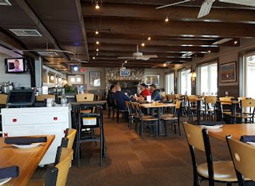 massachusetts/newburyport/bar/michael-s-harborside-restaurant-bar