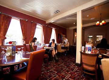 jersey/grouville/bar/the-five-oaks