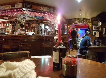 ireland/county-clare/bar/kenny-s-bar