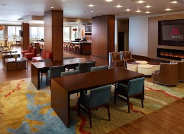 canada/niagara-falls/fallsview/bar/great-room-lobby-bar-niagara-falls-marriott-on-the-falls