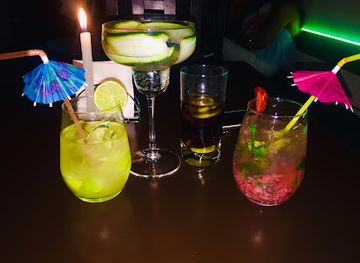 bolivia/sucre/bar/valinor-restaurant-bar