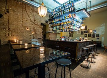 austria/vienna/wieden/bar/luster-bar