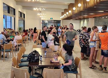 australia/northern-queensland/bar/north-shore-tavern-townsville
