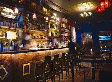 vietnam/da-nang/bar/the-craftsman-cocktail-bar