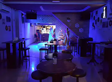 Eighty Fun Pub
