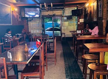 mozambique/maputo-province/bar/gypsy-s-bar