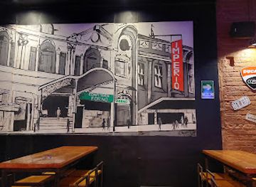 chile/valparaiso/cerro-bellavista/bar/chillout-bar-cafe