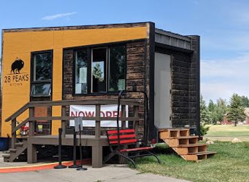montana/beartooth-highway/bar/28-peaks-kitchen