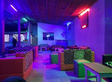 benin/oueme/bar/game-over-dancing