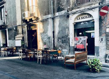 italy/catania/bar/casa-cape