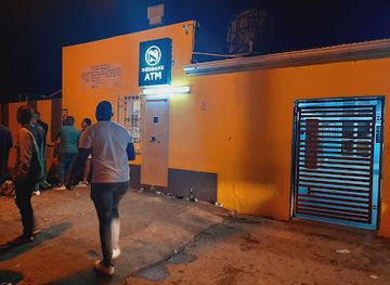 south-africa/amatola-mountains/bar/man-buy-braai-butchery