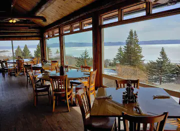 Cooper's Restaurant & Sports Bar