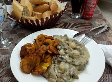 gabon/crystal-mountains-region/bar/cristal-resturant