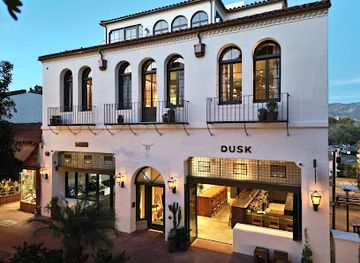 california/santa-barbara/bar/dusk-bar