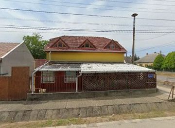 hungary/tatabanya/bar/hatar-kocsma