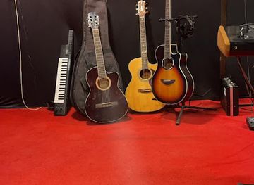 iraq/baghdad/al-karada/bar/baqer-najah