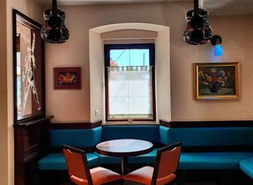 slovenia/postojna/bar/music-caffe-bar