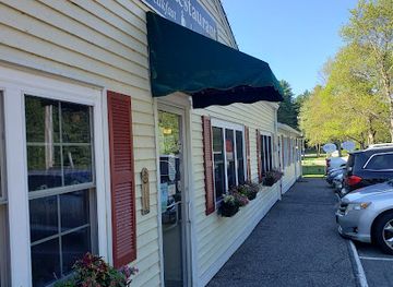 connecticut/litchfield-hills/bar/patty-s-restaurant