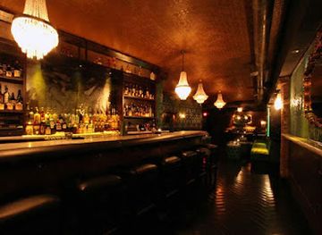 california/hollywood/hollywood-hills/bar/oaks-hollywood